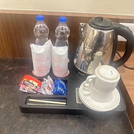 Hotel Amritsar International 2 Min Walk From Amritsar Bus Stand Bagian luar foto