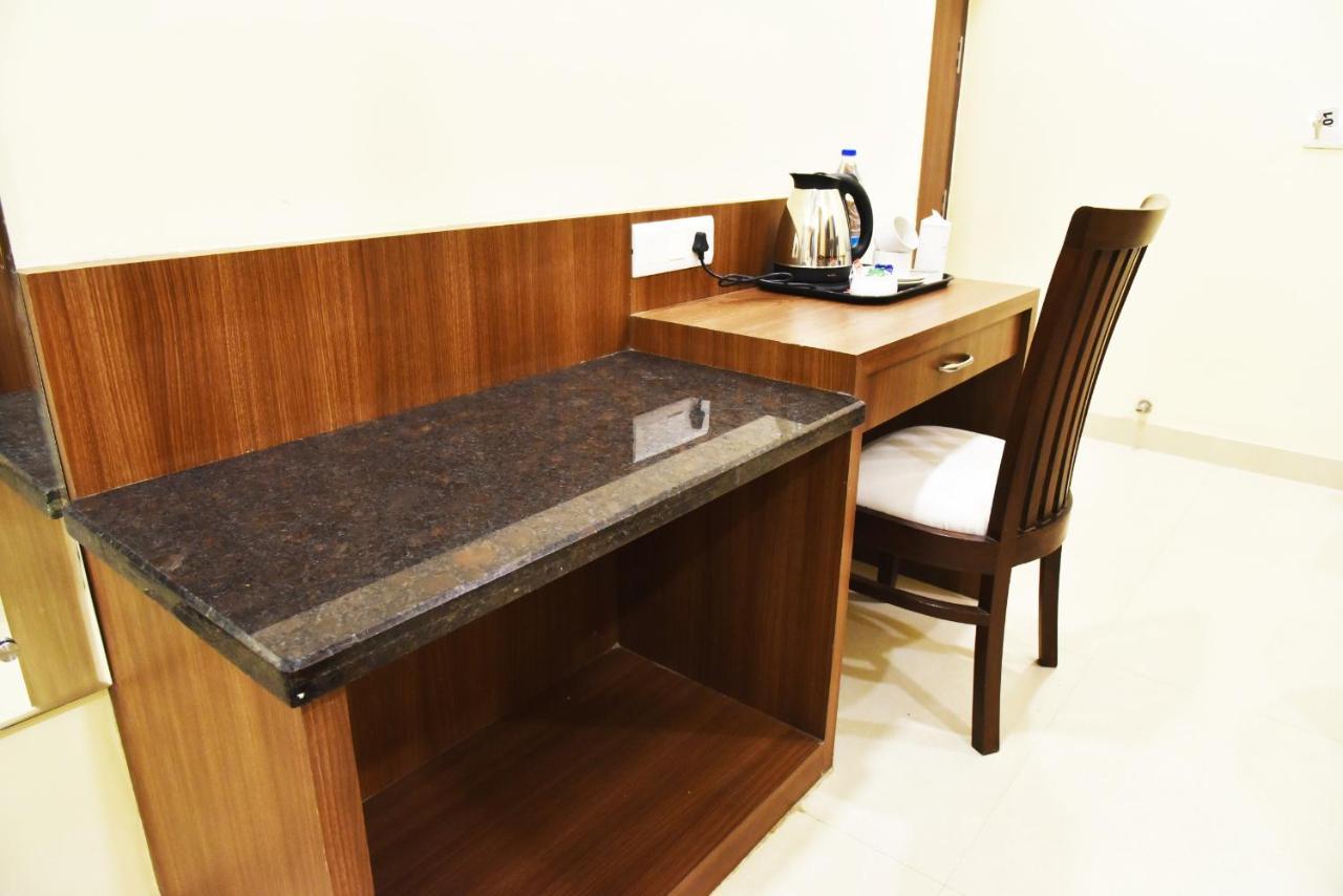 Hotel Amritsar International 2 Min Walk From Amritsar Bus Stand Bagian luar foto