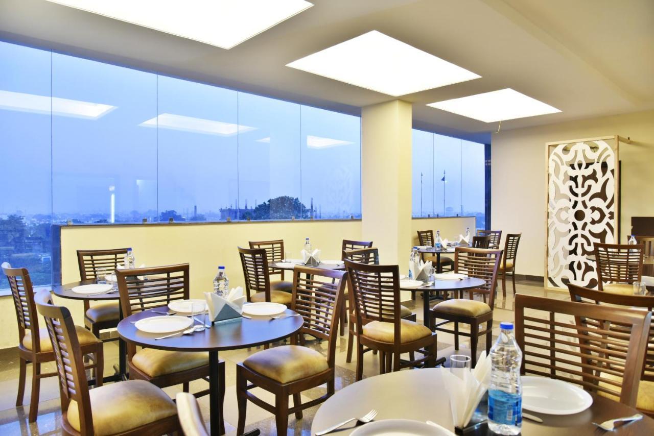Hotel Amritsar International 2 Min Walk From Amritsar Bus Stand Bagian luar foto