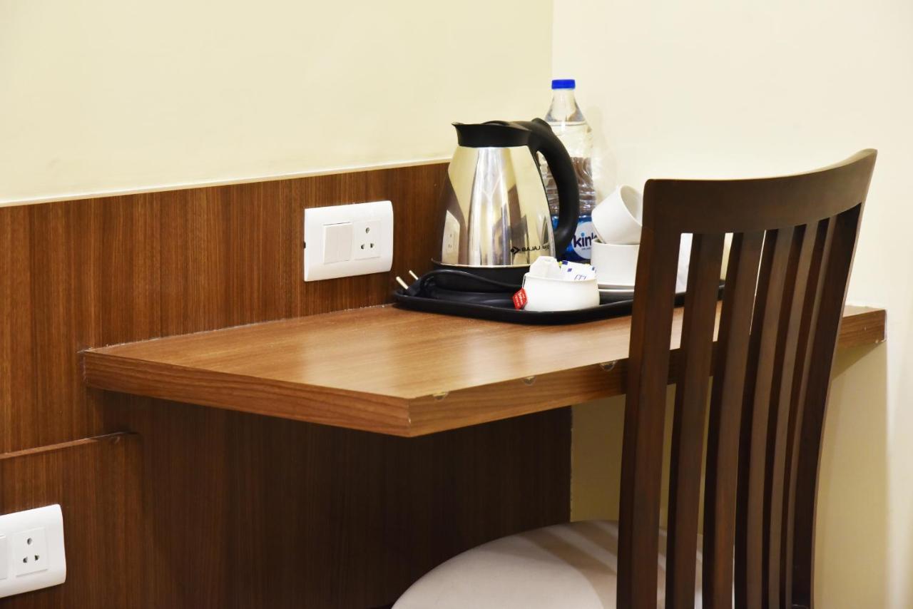 Hotel Amritsar International 2 Min Walk From Amritsar Bus Stand Bagian luar foto