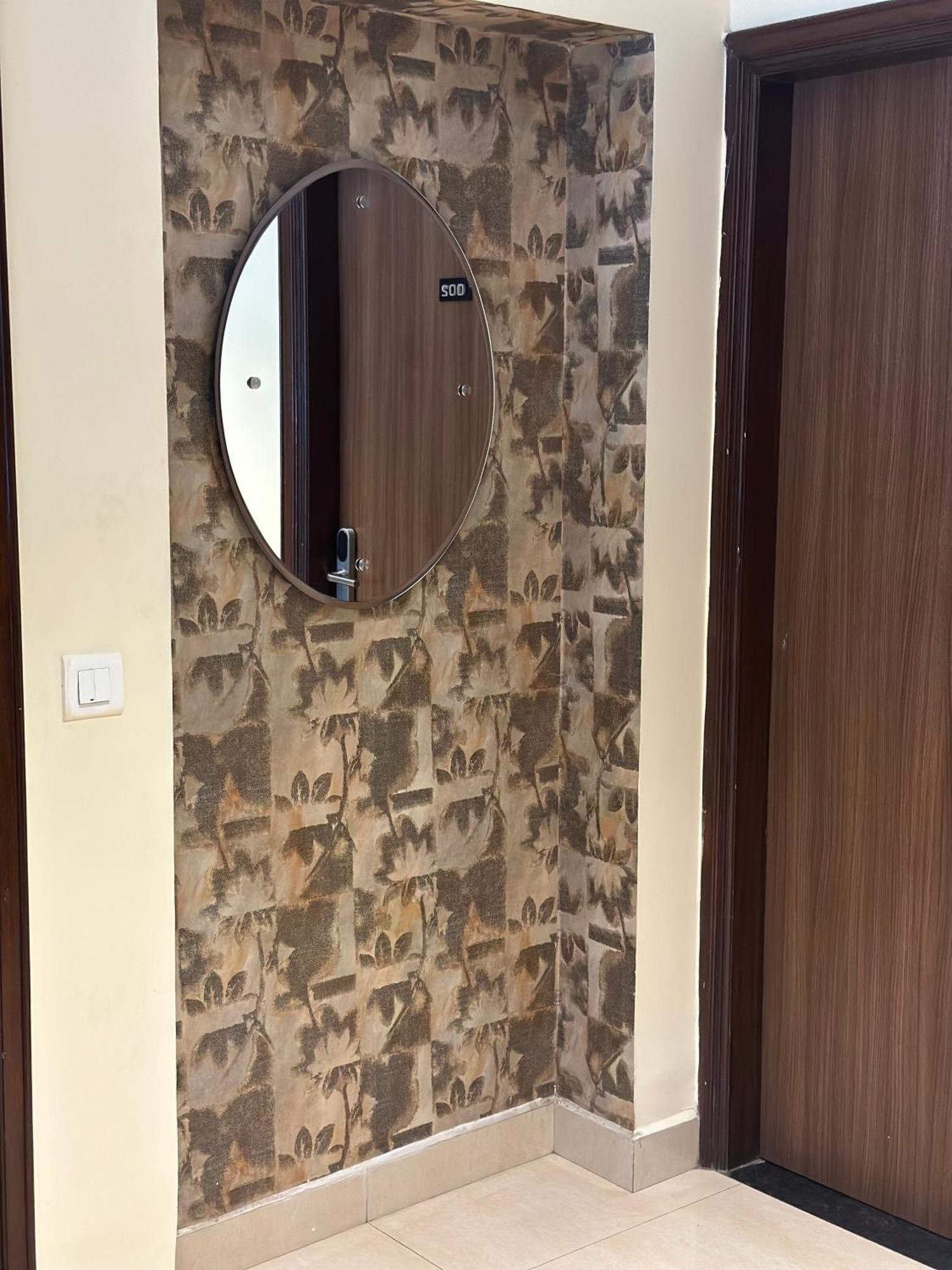 Hotel Amritsar International 2 Min Walk From Amritsar Bus Stand Bagian luar foto