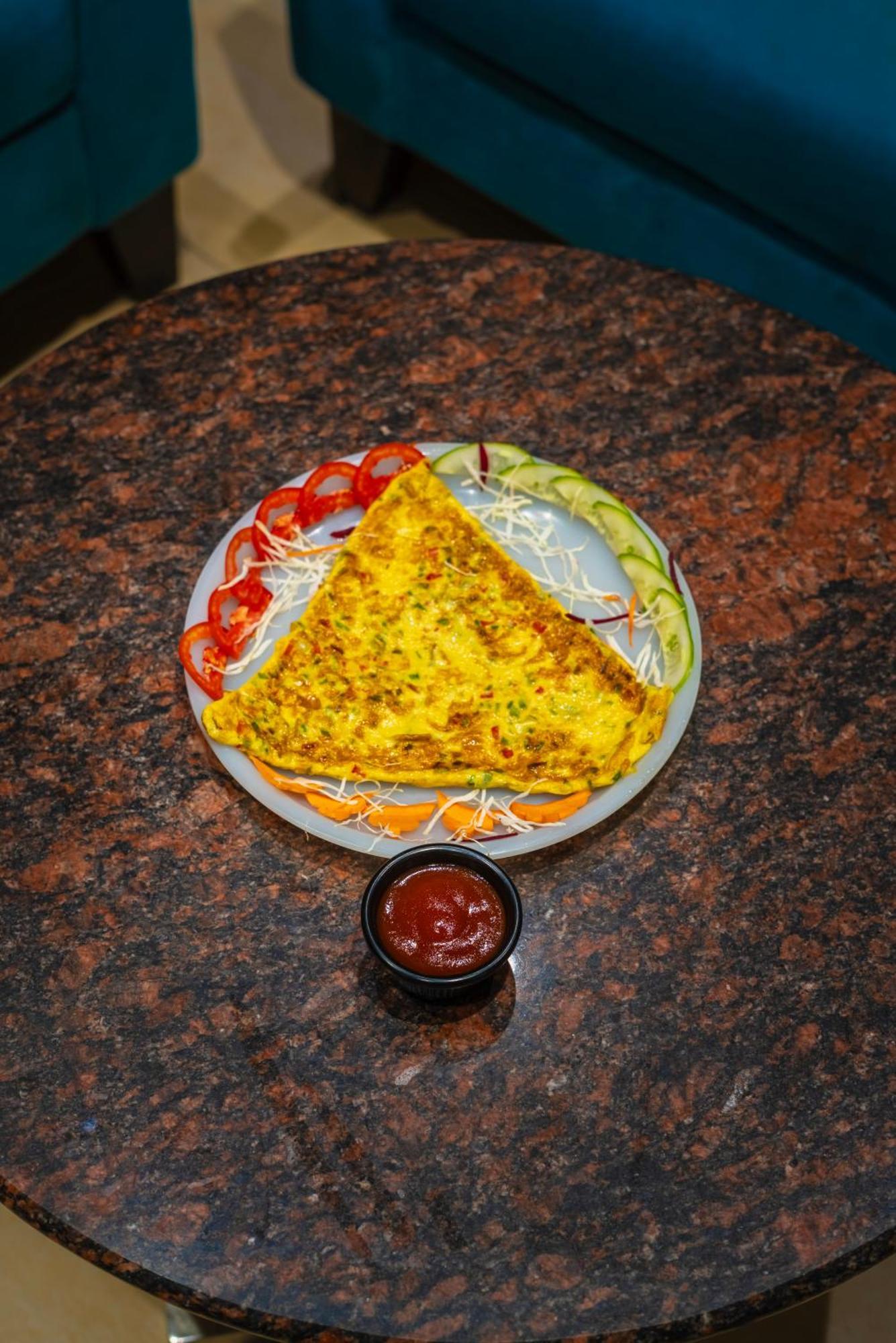 Hotel Amritsar International 2 Min Walk From Amritsar Bus Stand Bagian luar foto