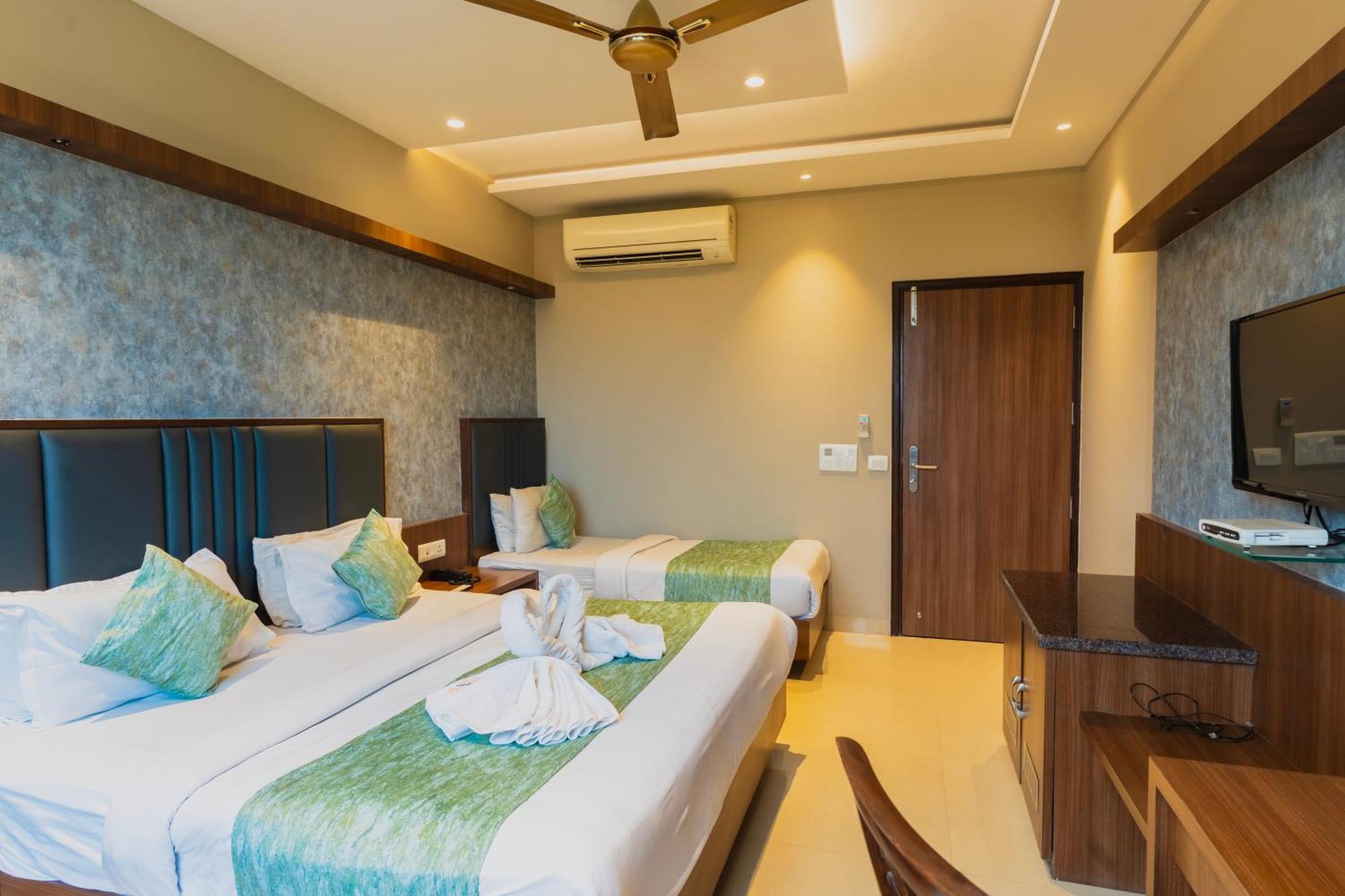 Hotel Amritsar International 2 Min Walk From Amritsar Bus Stand Bagian luar foto